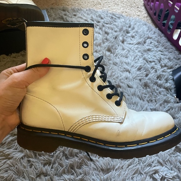 DR. MARTENS 1460 SMOOTH BOOT - Picture 5 of 15